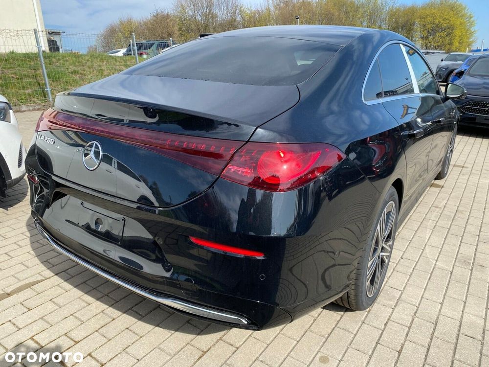 Mercedes-Benz CLA - 4