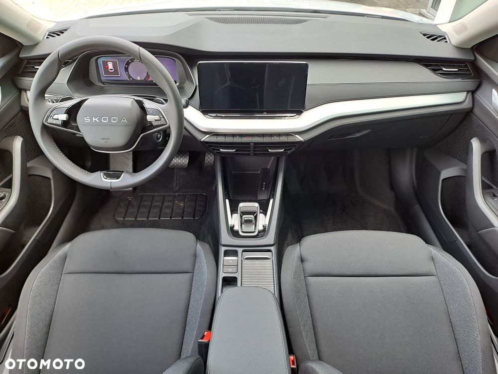 Skoda Octavia 1.5 TSI mHEV Drive Essence DSG - 8