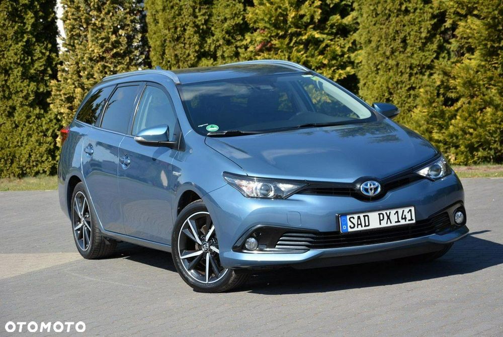 Toyota Auris Hybrid 135 Premium - 2