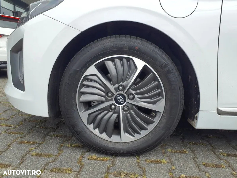Hyundai IONIQ Plug-in-Hybrid 1.6 GDI Style - 12
