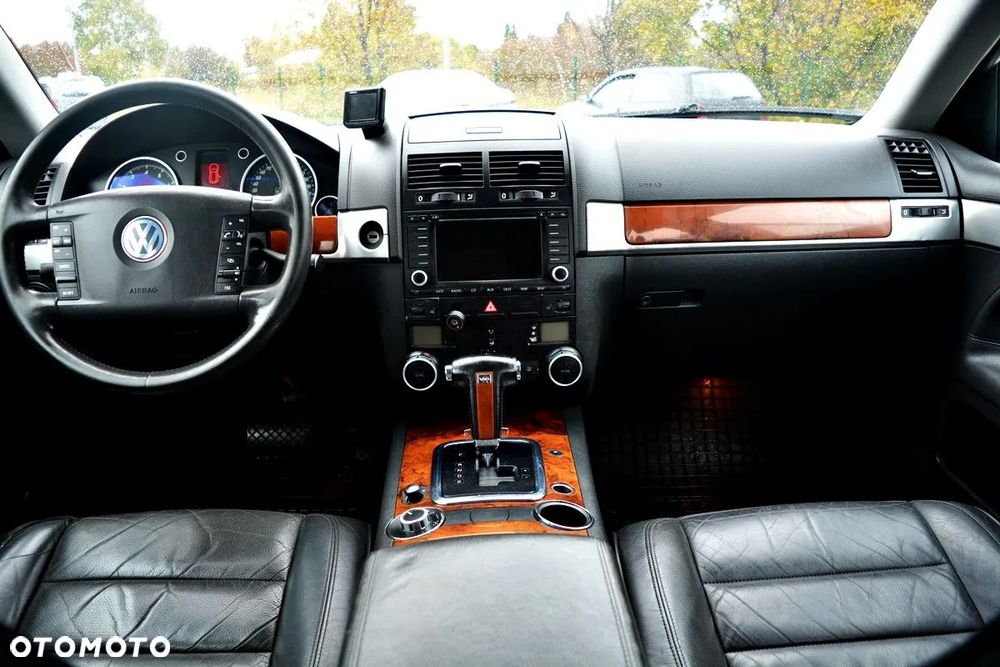 Volkswagen Touareg 3.2 V6 Automatik - 9