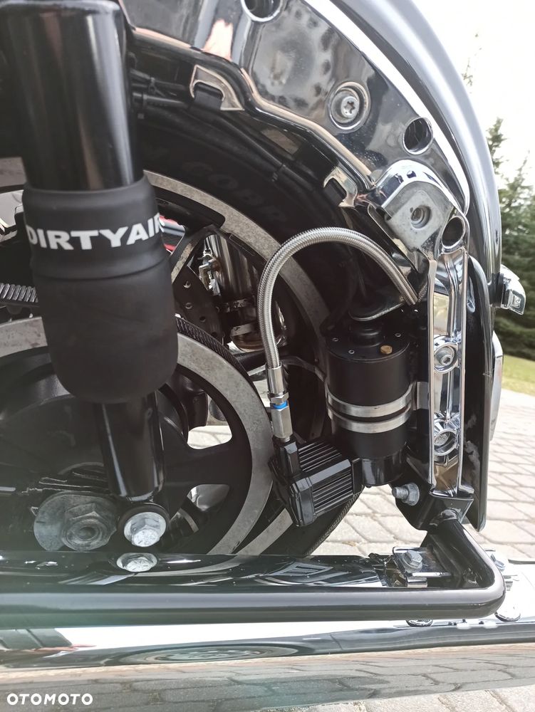 Harley-Davidson Touring Road Glide - 14