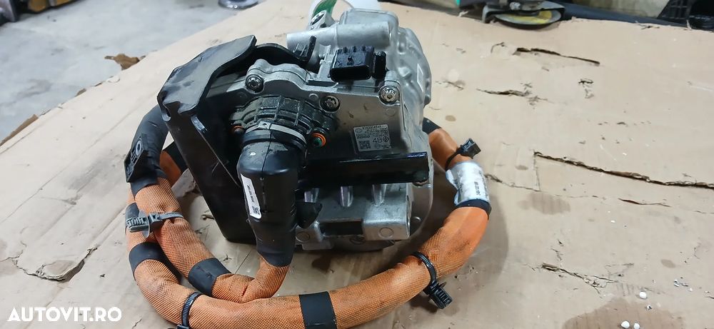 Compresor de clima Renault Captur  Arkana Hybrid 1.6 E-Tech 2022 cod 926000464R - 1