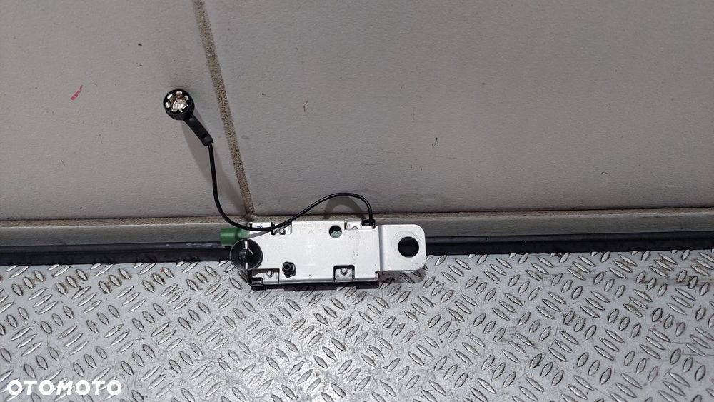 WZMACNIACZ ANTENOWY OPEL INSIGNIA R2012 NR 13241209 - 2