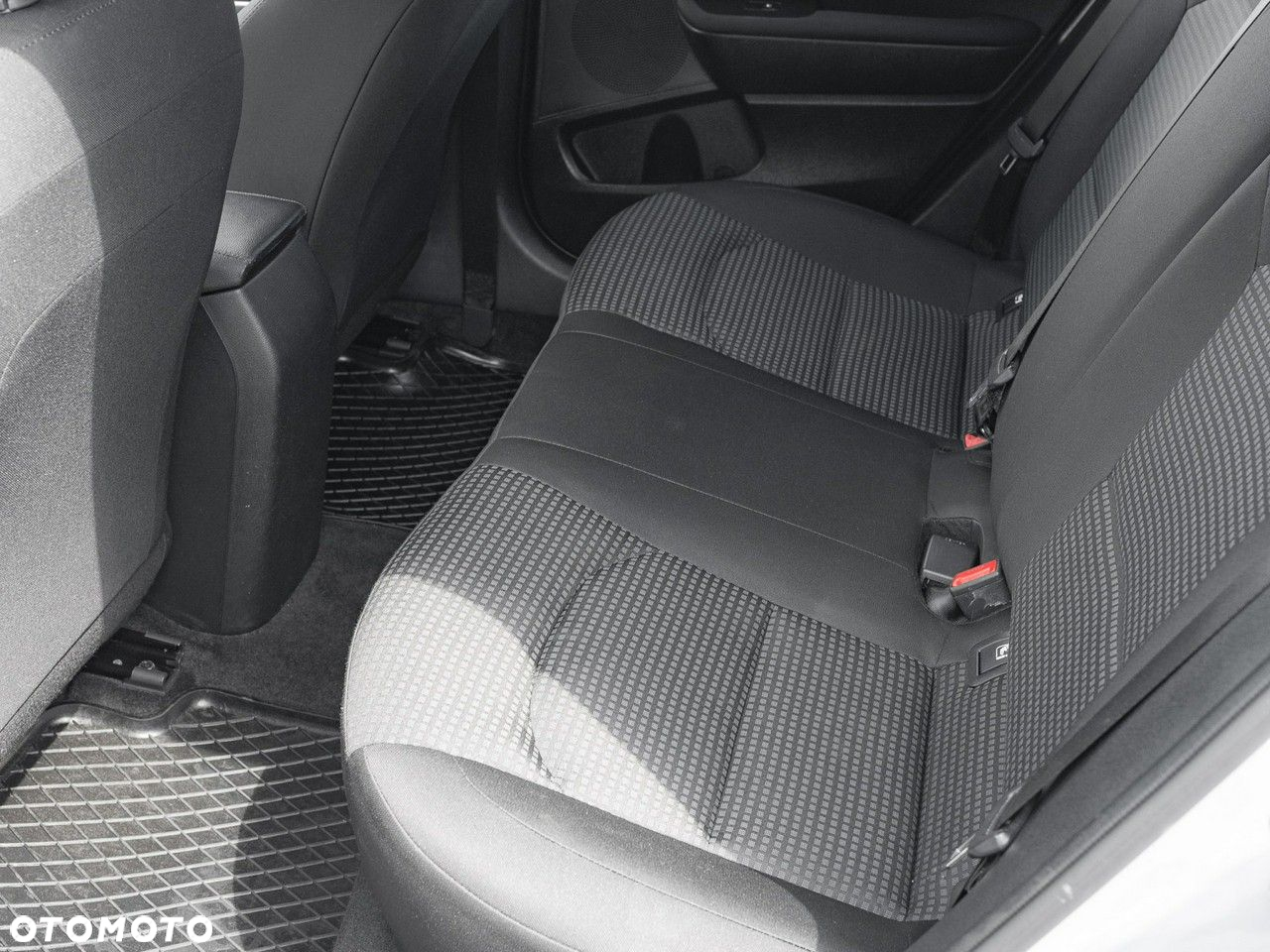Kia Ceed 1.6 CRDi SCR S - 24