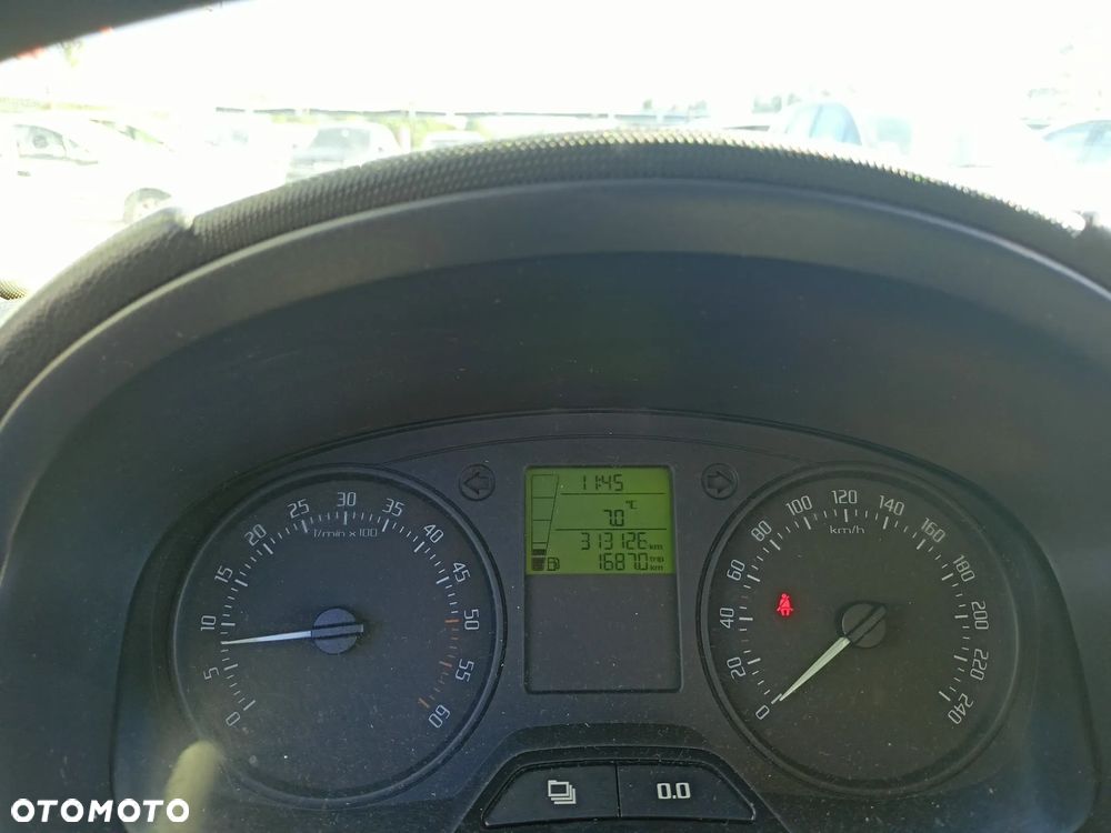 Skoda Fabia - 14