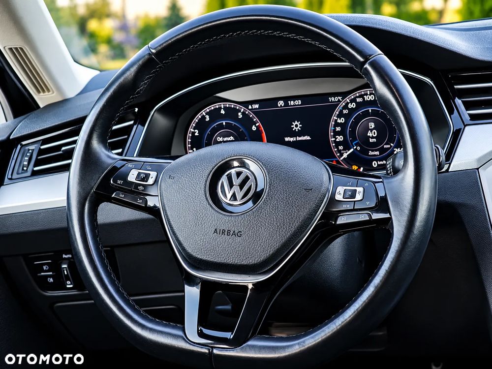 Volkswagen Passat 1.5 TSI OPF DSG Comfortline - 19