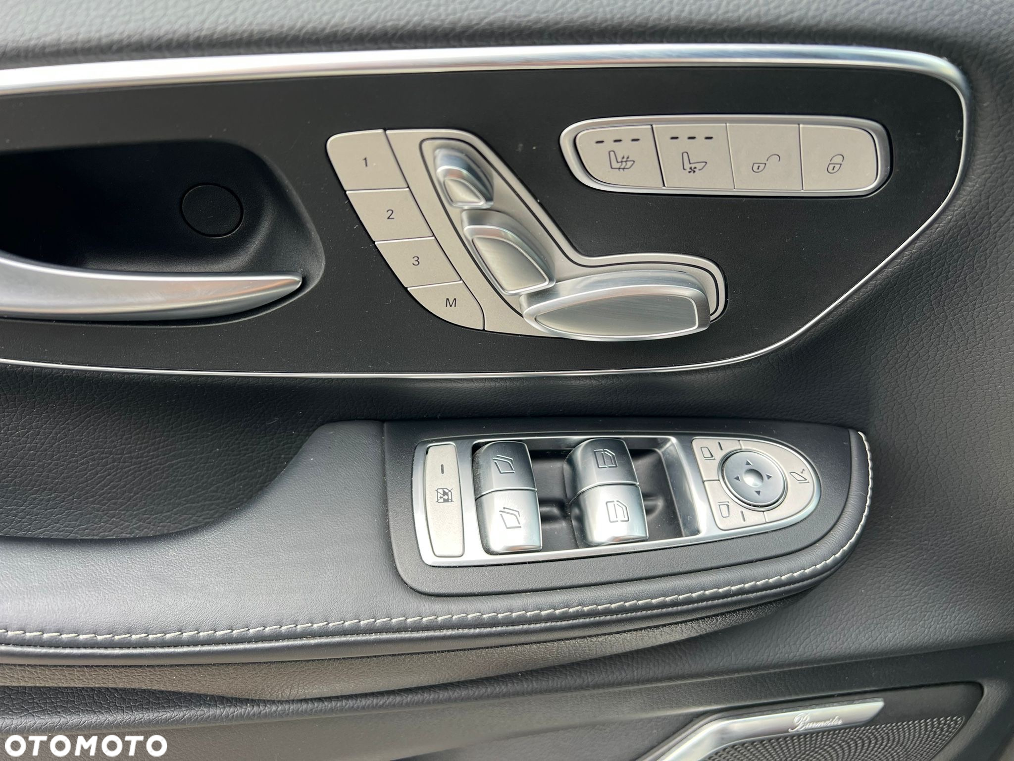Mercedes-Benz Klasa V 300 d 4-Matic Exclusive 9G-Tronic (d³ugi) - 26
