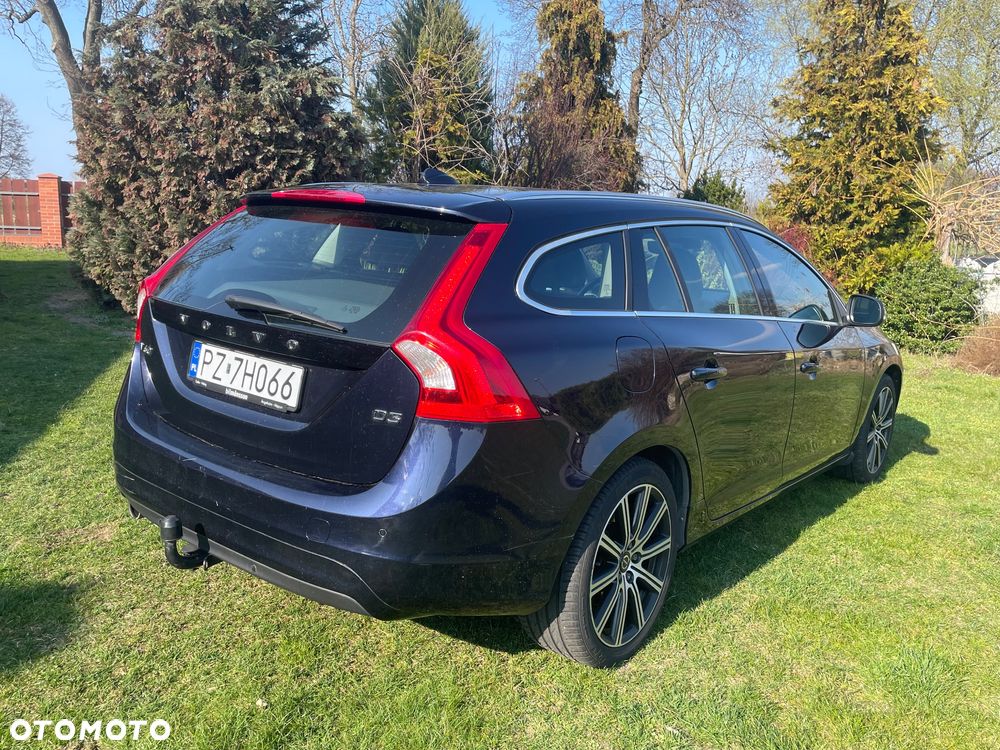 Volvo V60 D3 Drive-E Dynamic Edition (Momentum) - 19