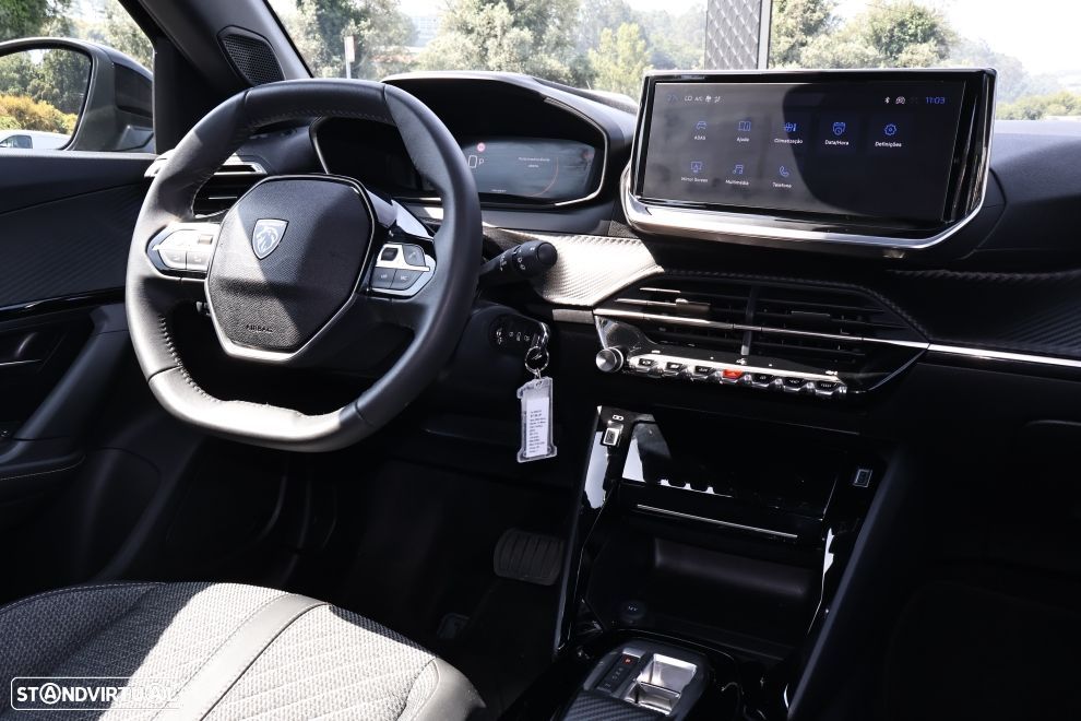 Peugeot 2008 1.2 Hybrid Allure e-DCS6 - 11