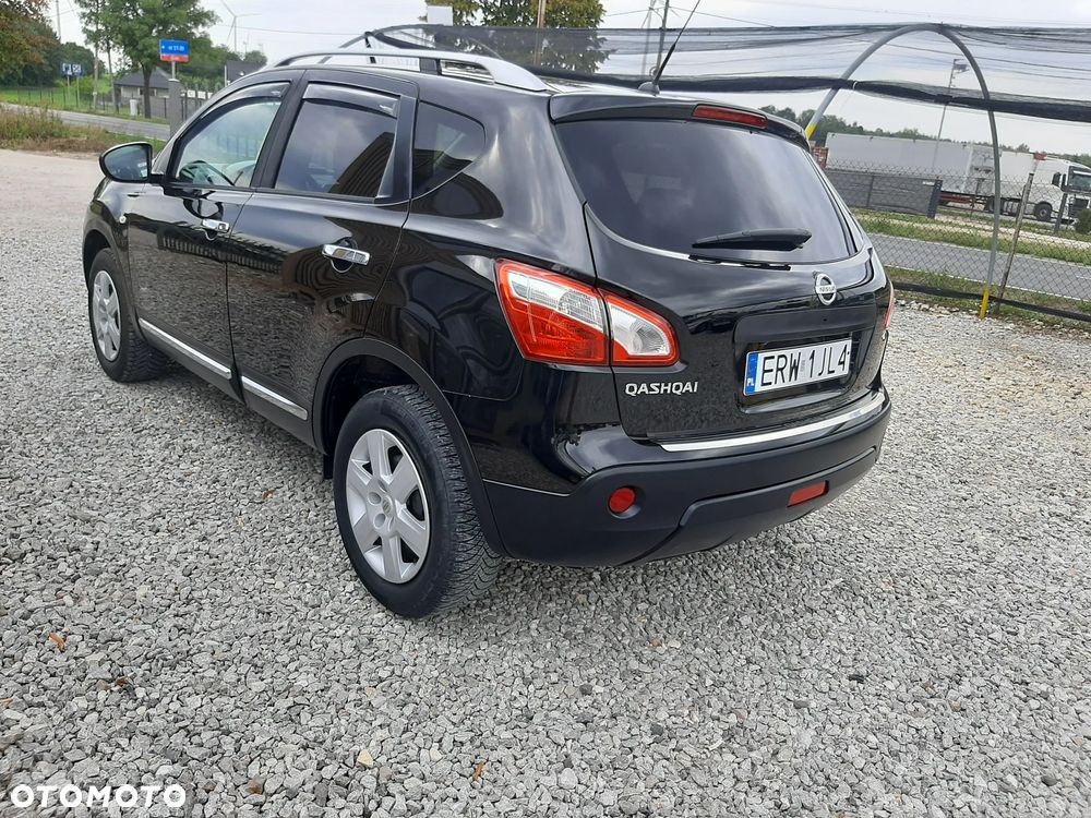 Nissan Qashqai 1.6 visia - 2
