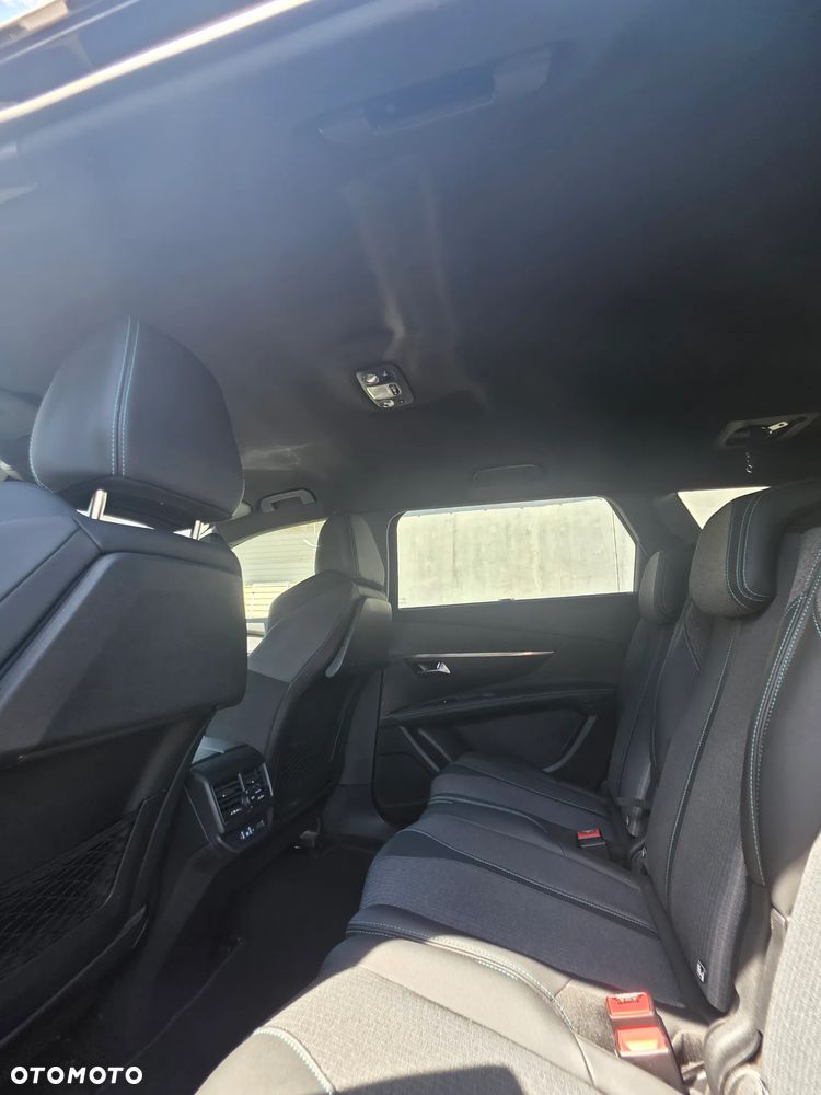Peugeot 5008 - 21