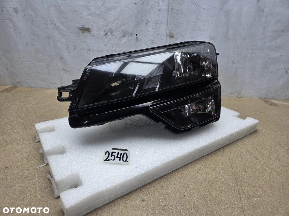Skoda KaroQ od 17r 57B941015A lampa lewy lewa przód przednia - 2