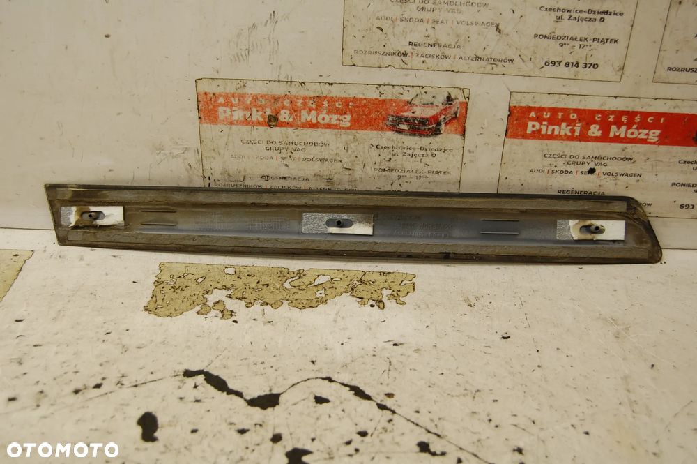 LISTWA BŁOTNIKA LEWY PRAWY TYŁ 8P3853983B 8P3853984 AUDI A3 8P 3D LZ9Y/ LY3J/ LY9B/ LY7W 8P3853983C - 9