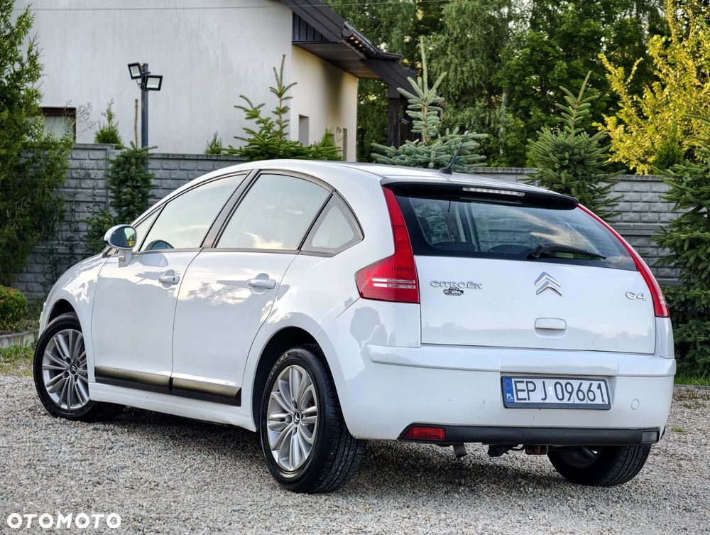 Citroën C4 1.4 16V My Way - 33