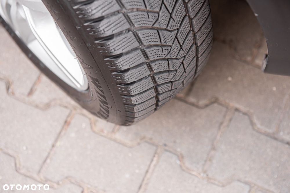 Suzuki SX4 1.6 Premium - 28