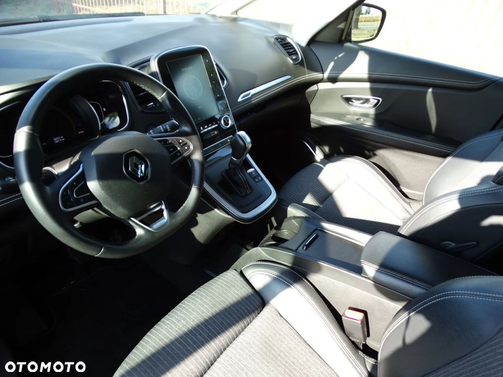 Renault Scenic - 10