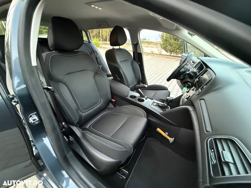 Renault Megane dCi 110 FAP EDC LIMITED - 32