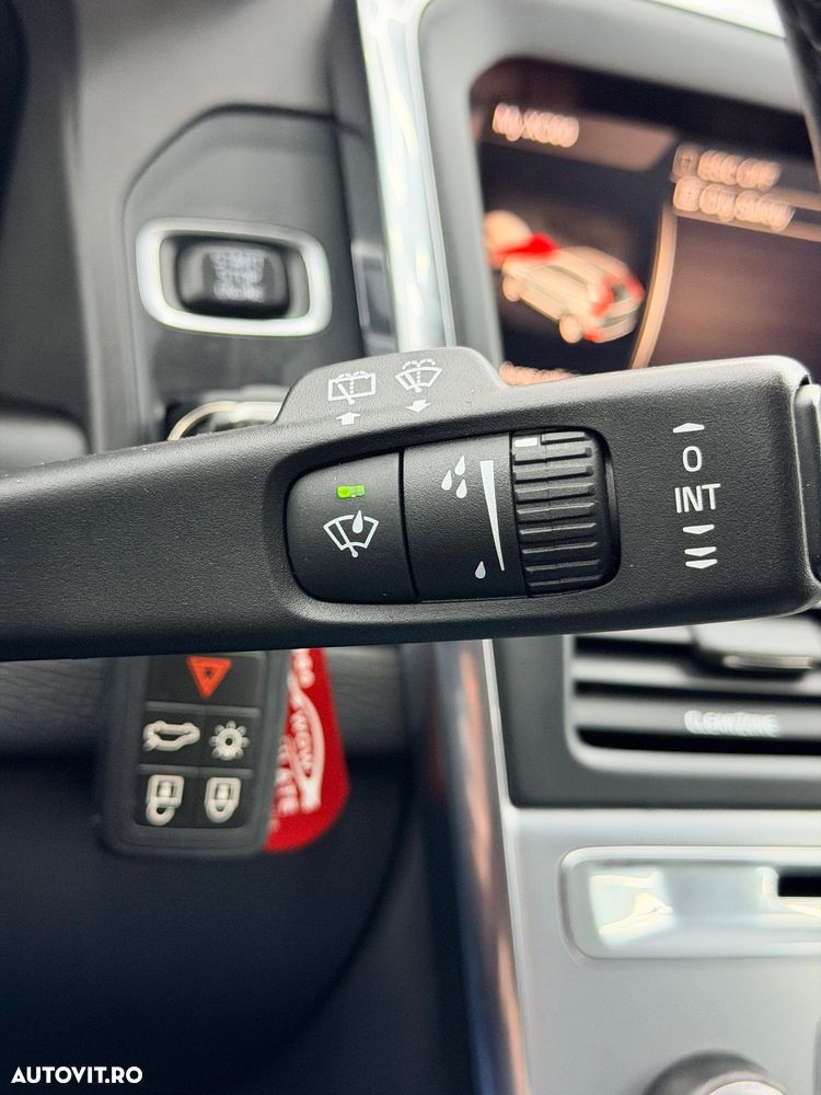 Volvo XC 60 D3 Kinetic - 33