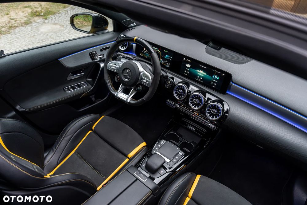 Mercedes-Benz Klasa A 45 S AMG 4-Matic 8G-DCT - 35