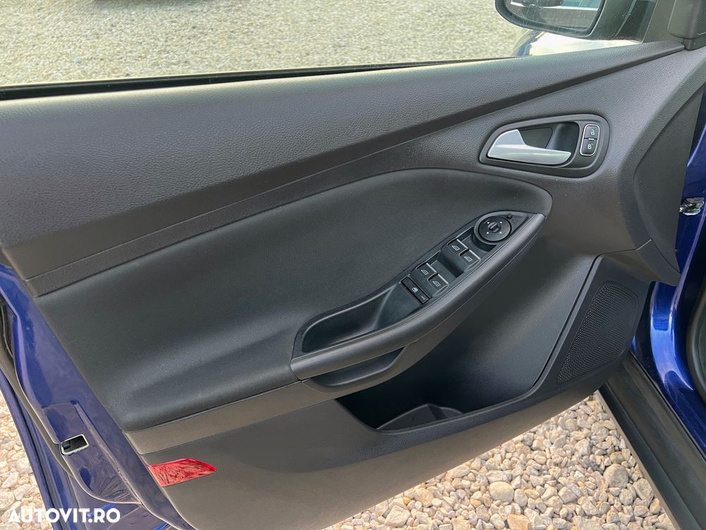 Ford Focus 1.5 EcoBlue Active Business - 21