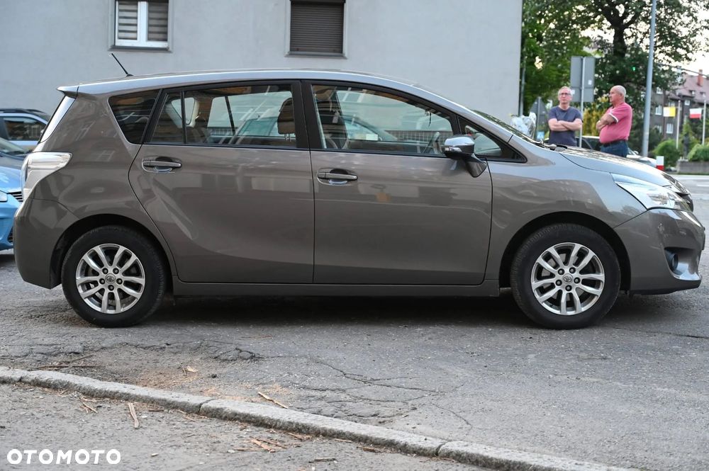 Toyota Verso 1.6 Active EU6 - 5