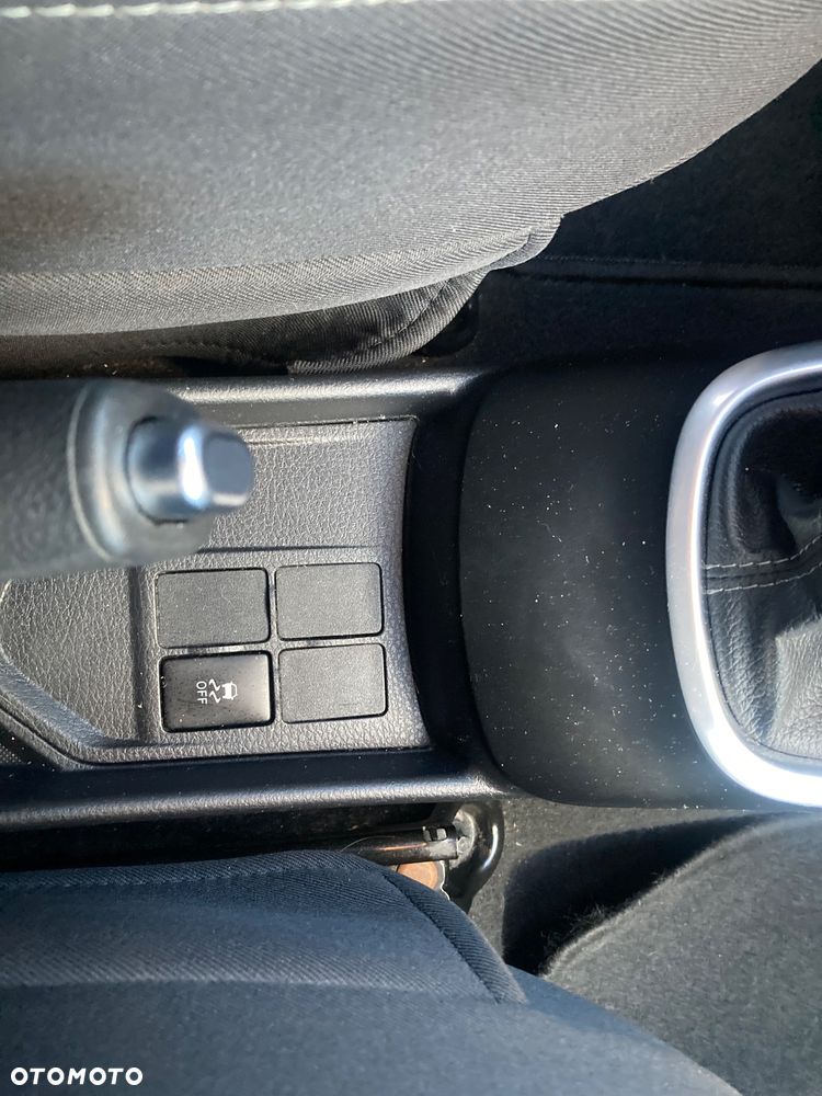 Toyota Yaris 1.5 Premium - 26