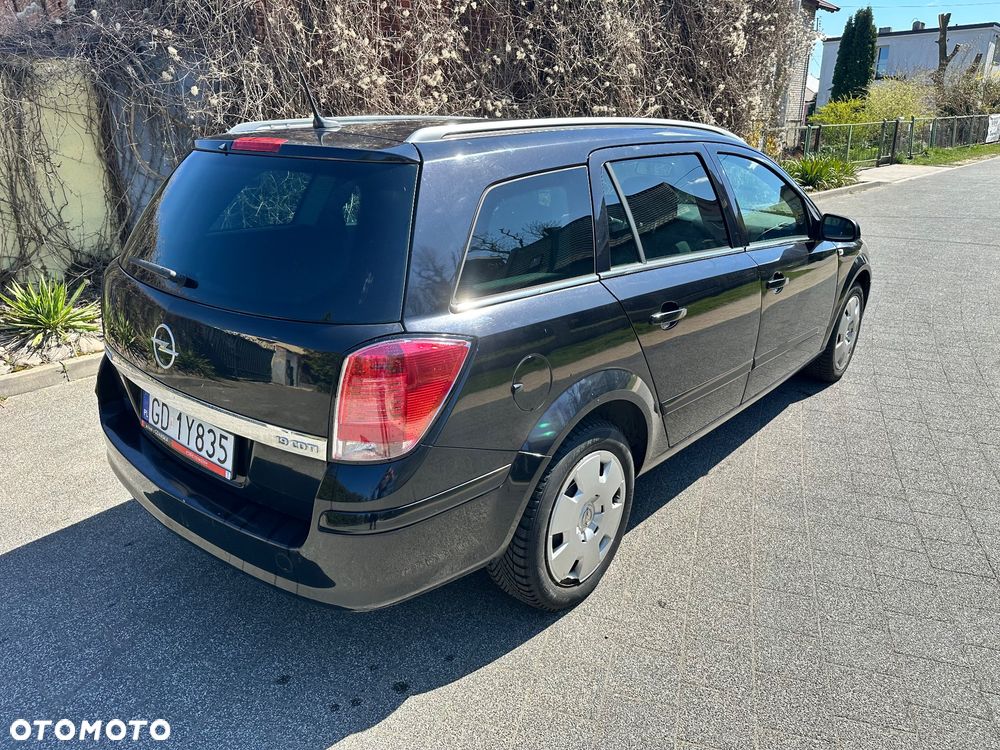 Opel Astra 1.9 CDTI Cosmo - 3