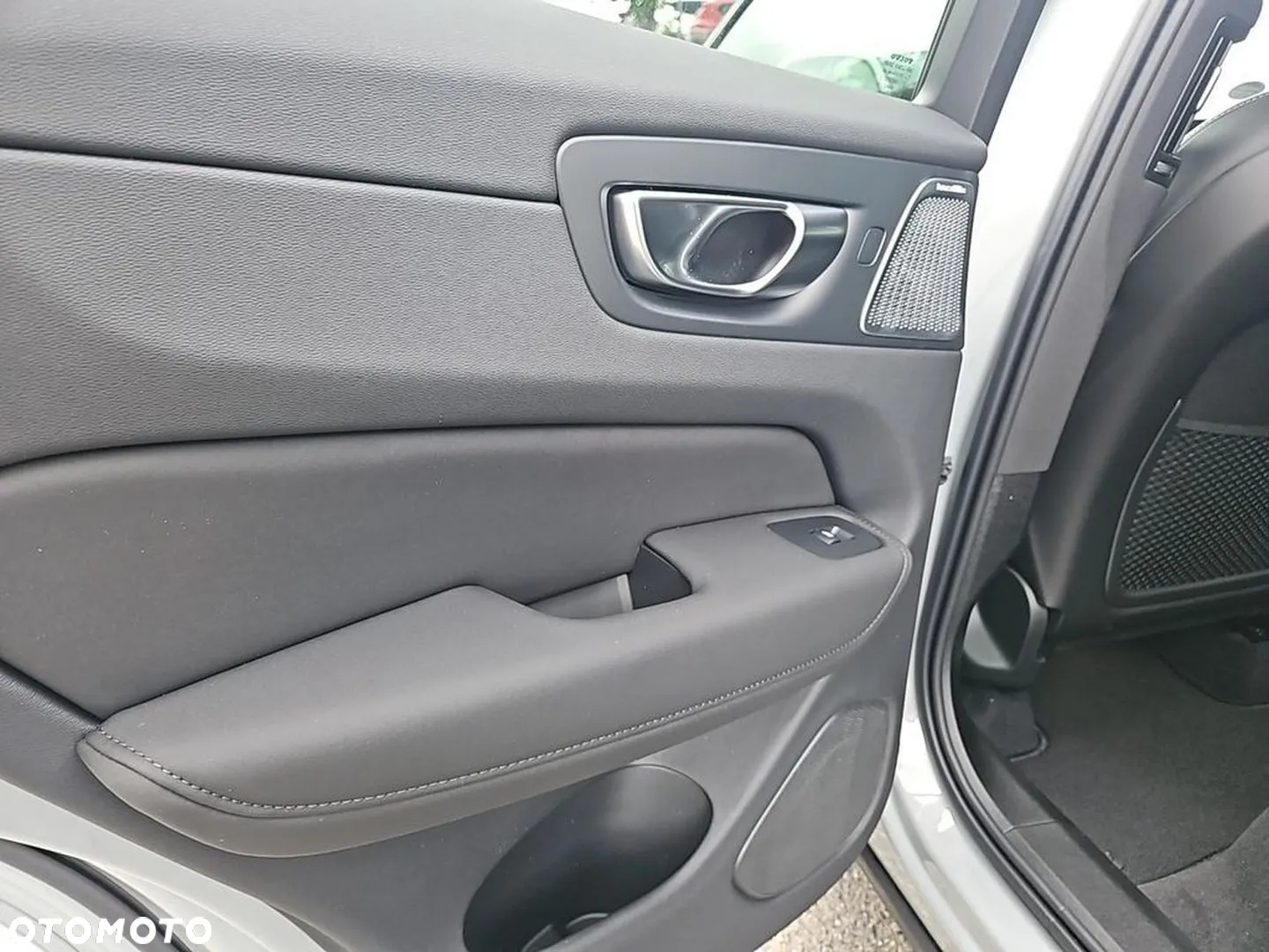 Volvo XC 60 B5 B AWD Ultra Black Edition - 33