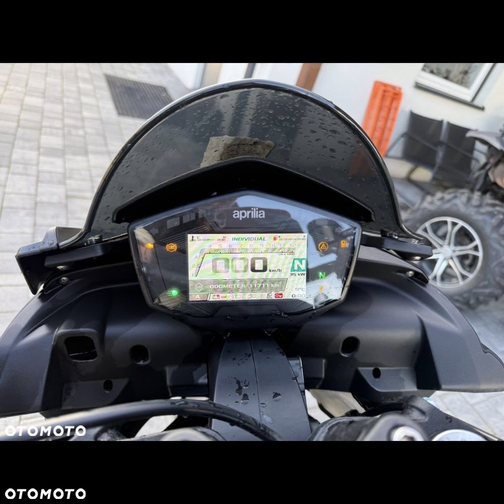 Aprilia Tuono - 16