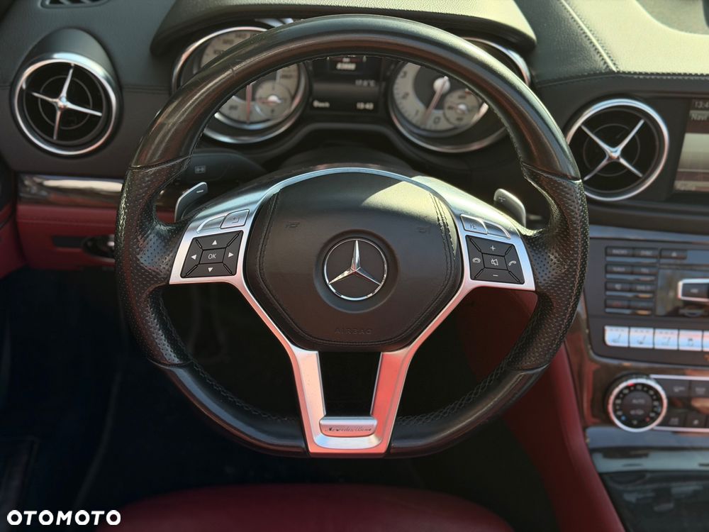Mercedes-Benz SL 400 7G-TRONIC - 25