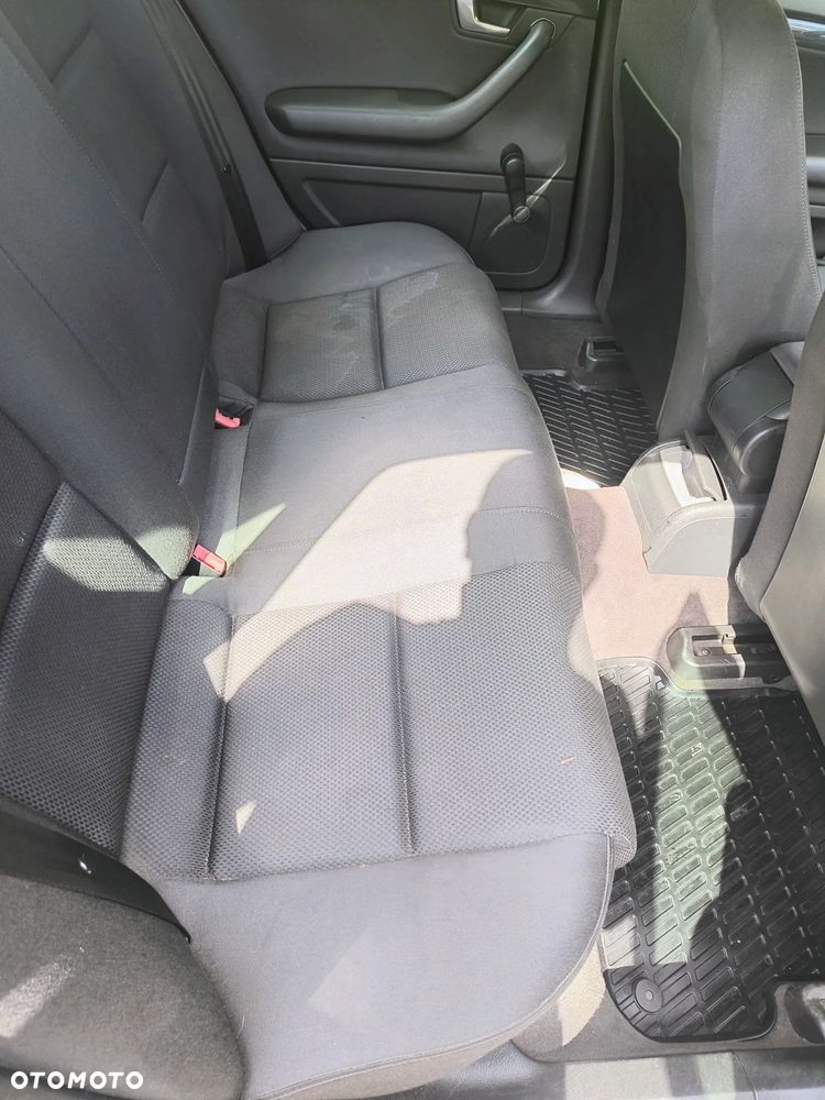 Audi A4 Limousine 1.6 - 11