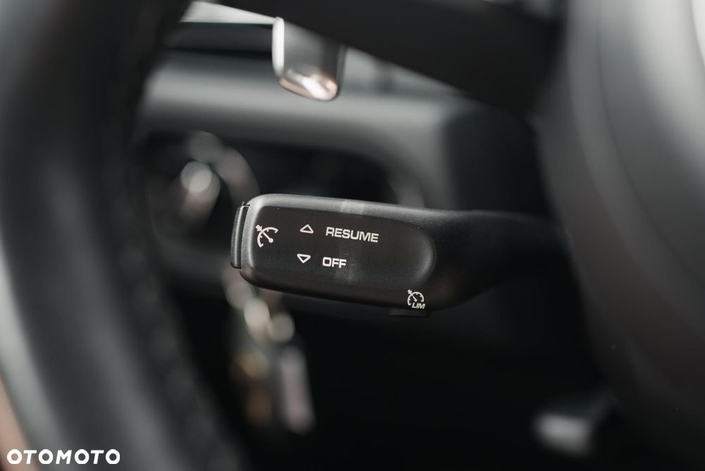 Porsche Macan Standard - 24
