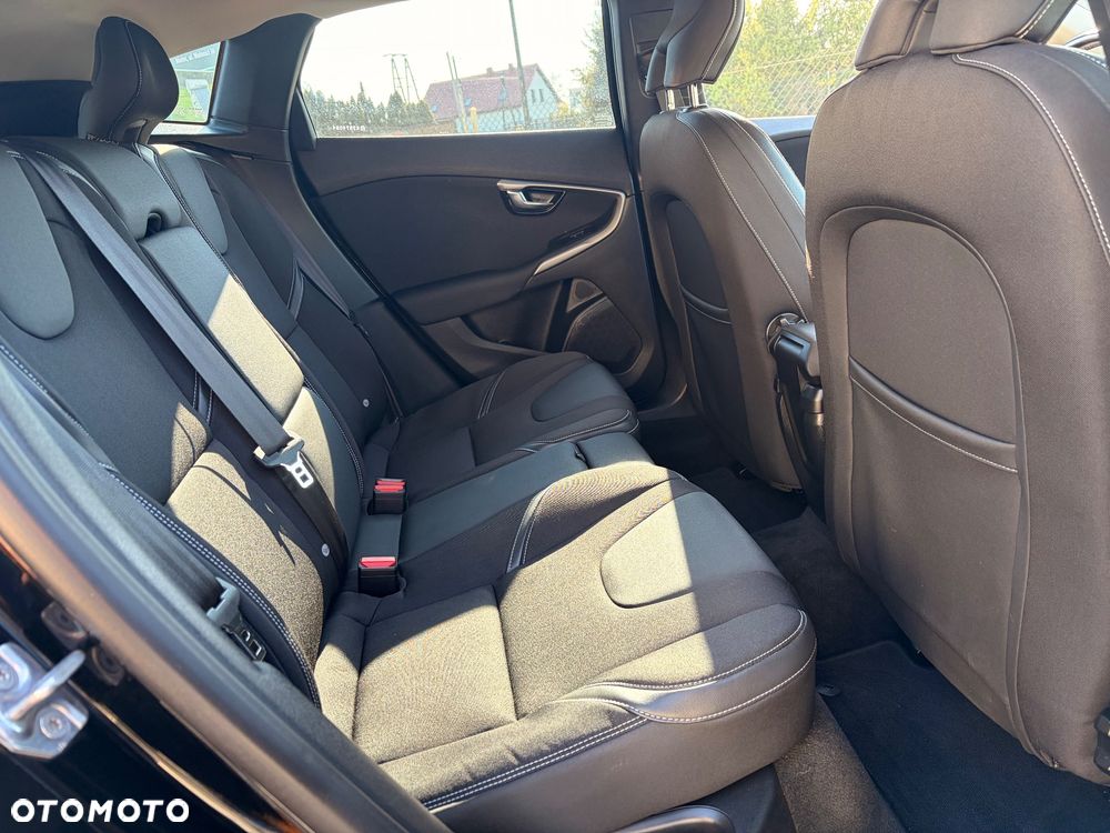 Volvo V40 - 13