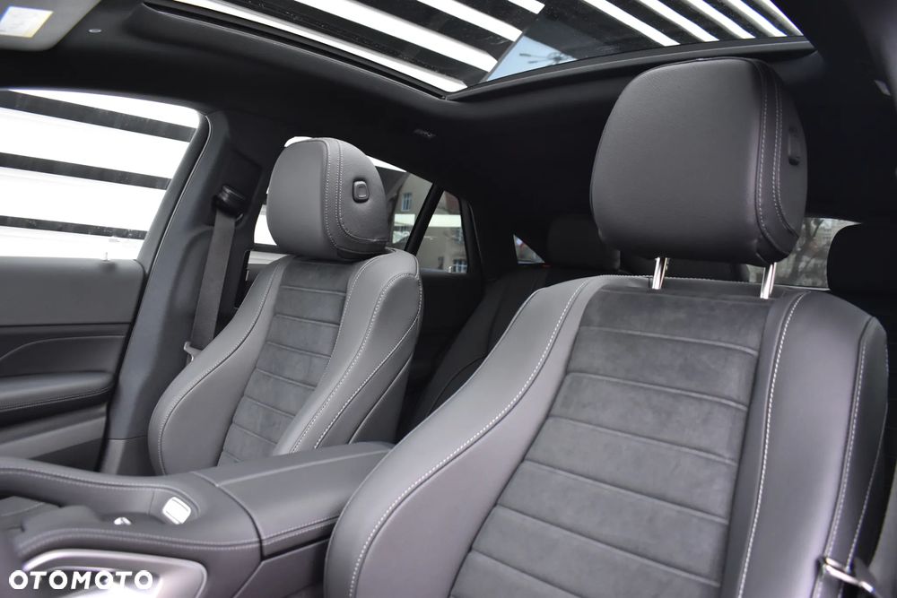 Mercedes-Benz GLE 300 d 4Matic 9G-TRONIC AMG Line Advanced Plus - 14