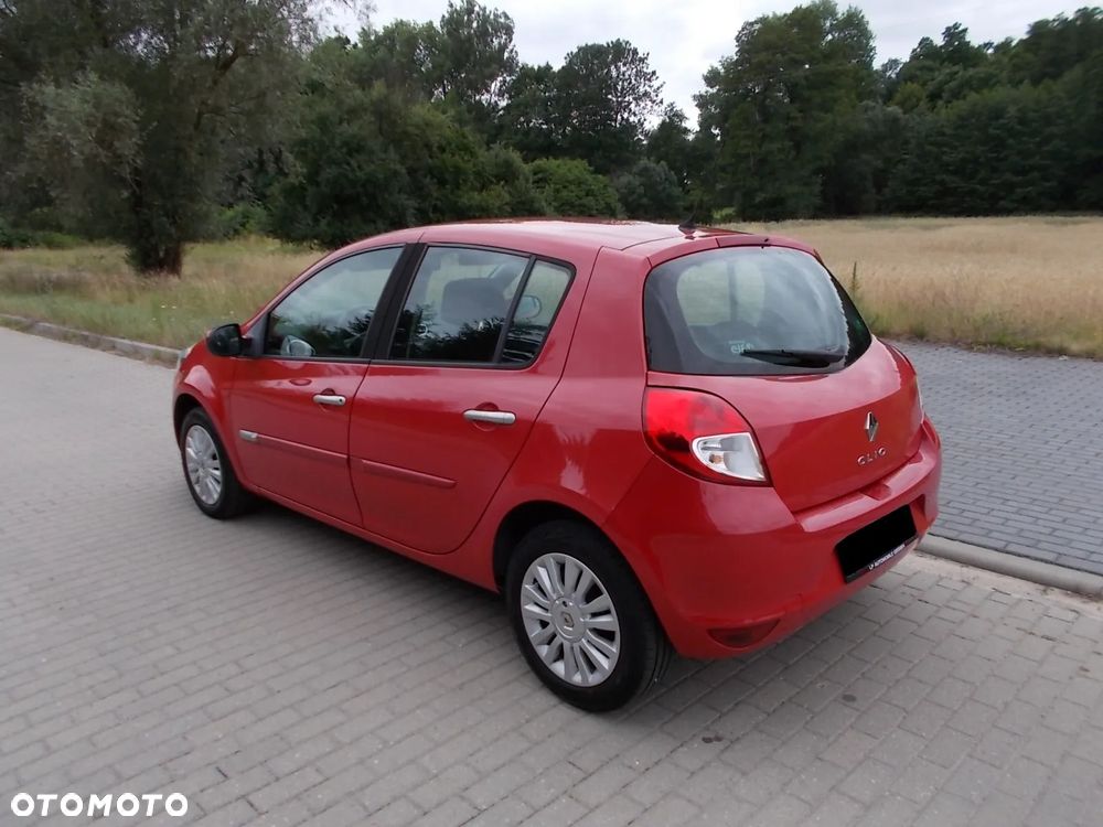 Renault Clio 1.2 16V Luxe Dynamique - 3