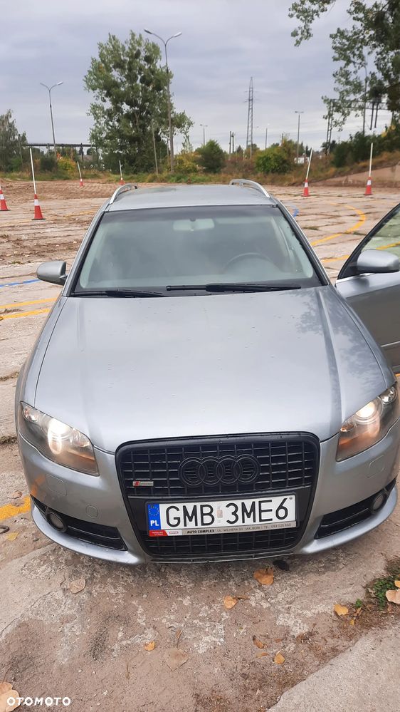 Audi A4 Avant 2.0 TDI Quattro - 38