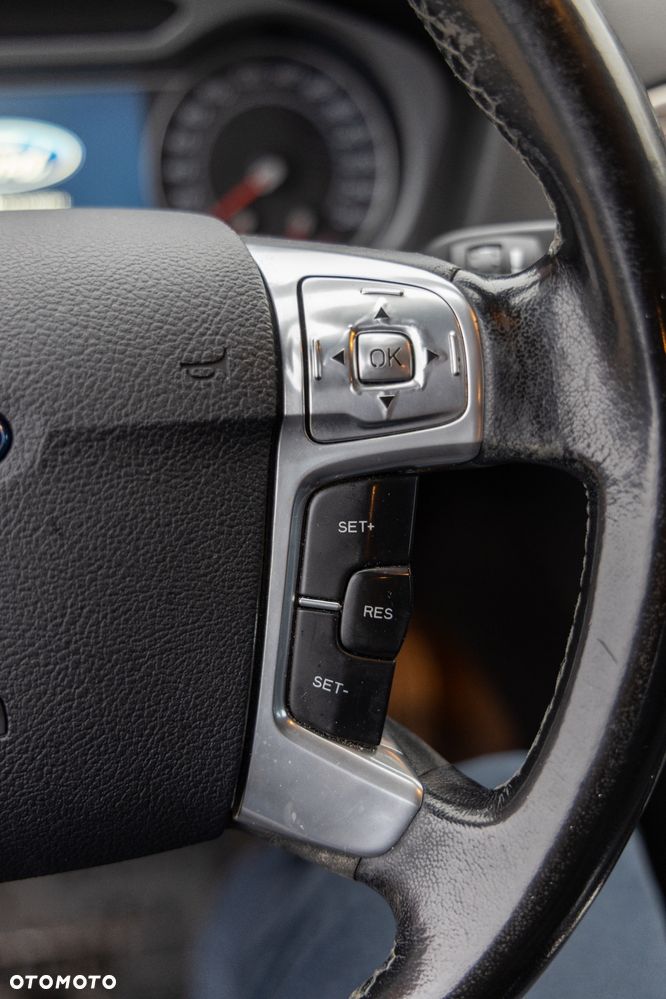 Ford Mondeo SW 2.0 Titanium - 13