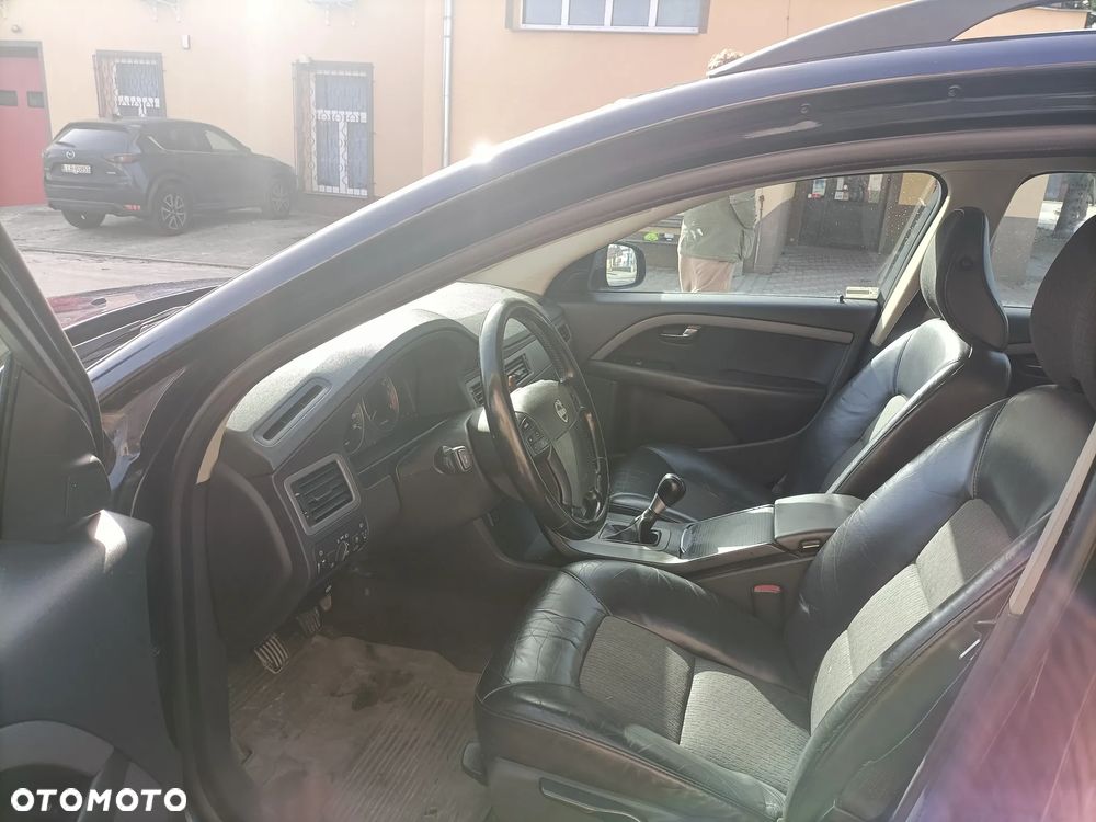 Volvo V70 2.5T Momentum - 7