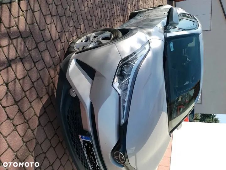 Toyota C-HR 1.2 T Premium - 4
