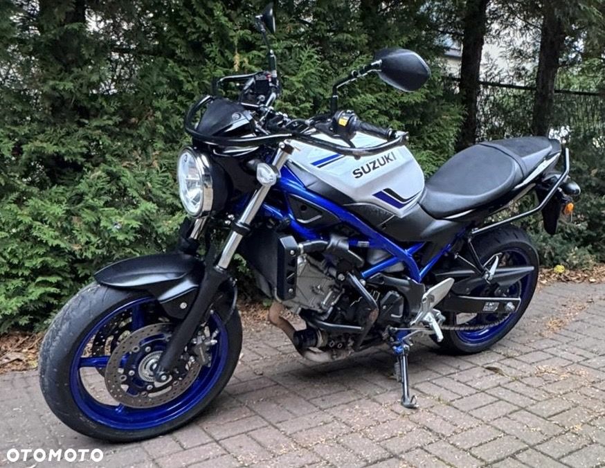 Suzuki SV - 8