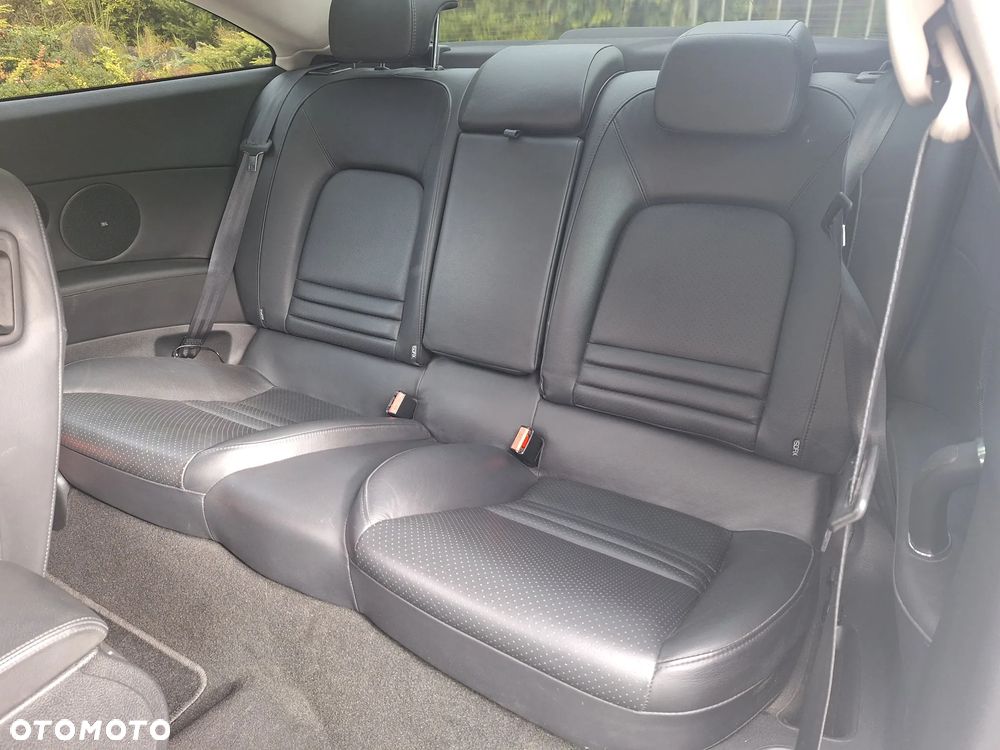 Peugeot 407 - 33