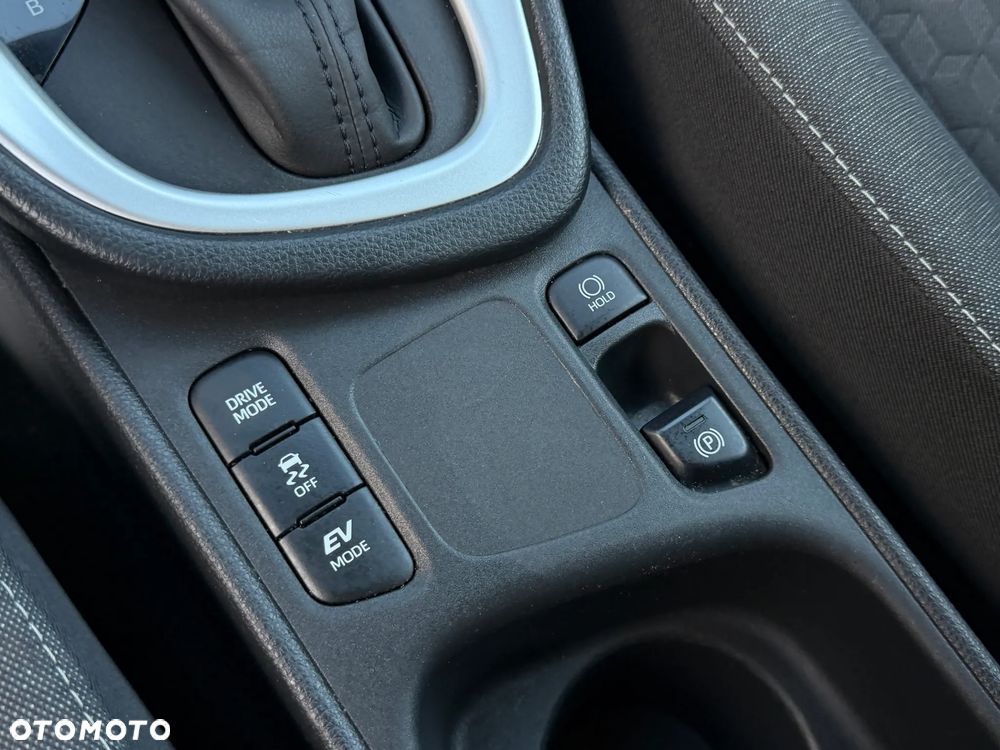 Toyota Yaris Hybrid 1.5 Comfort - 22