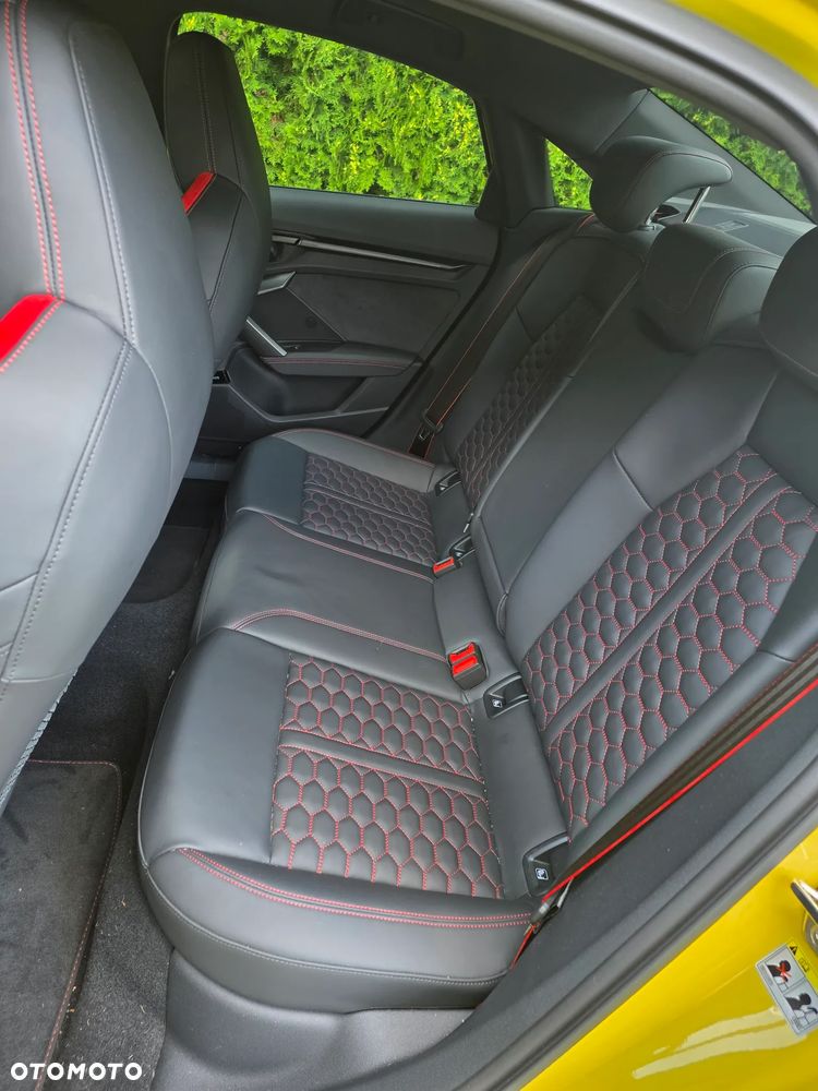 Audi RS3 Limousine - 7