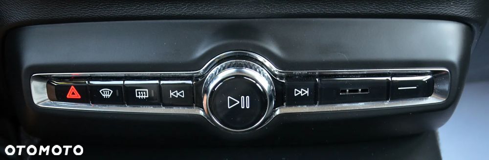 Volvo XC 40 T2 Essential - 23