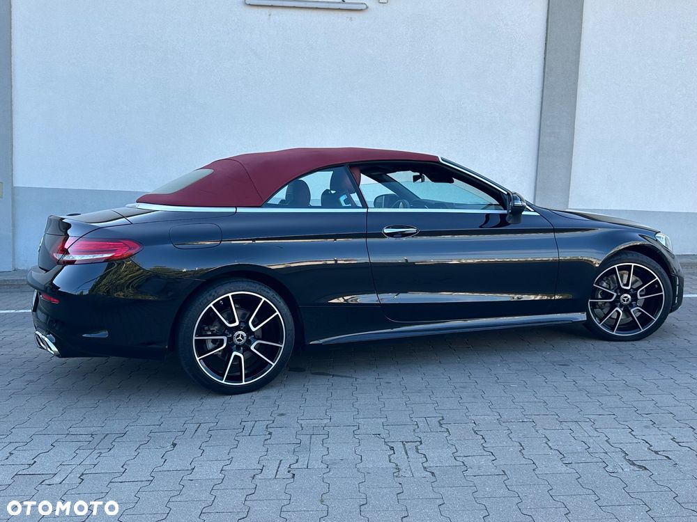 Mercedes-Benz Klasa C 300 9G-TRONIC - 30