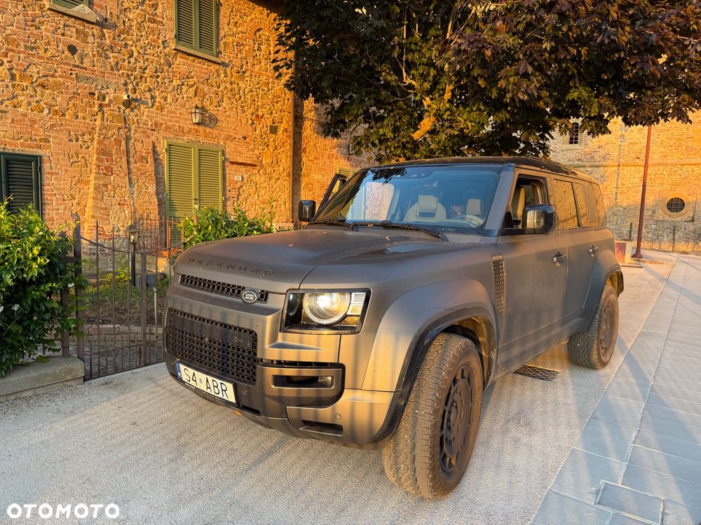 Land Rover Defender 4.4 P635 V8 mHEV Octa Edition One - 10