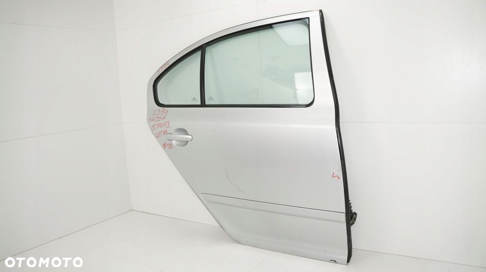 DRZWI PRAWY TYŁ SKODA OCTAVIA II LIFT 08-13R HB LA7W - 11