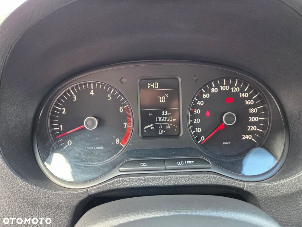 Volkswagen Polo 1.4 16V Comfortline - 31
