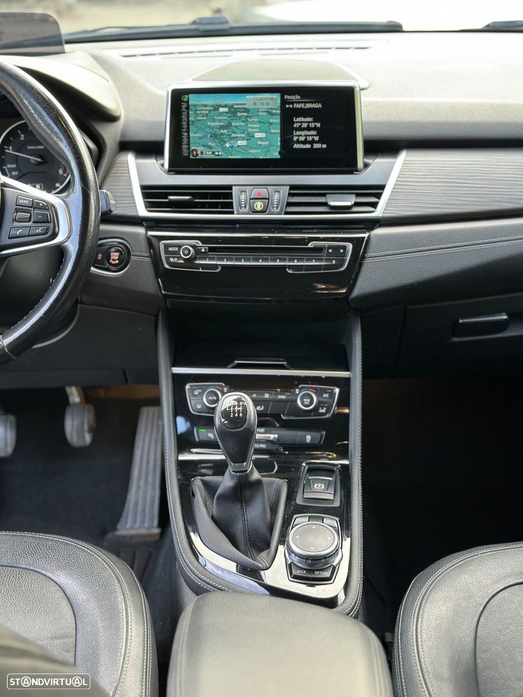 BMW 218 d Sport Line - 10
